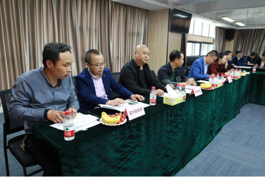 焦作市新的社會(huì)階層人士聯(lián)誼會(huì)實(shí)踐創(chuàng)新基地觀摩活動(dòng)在中原工業(yè)設(shè)計(jì)城舉辦