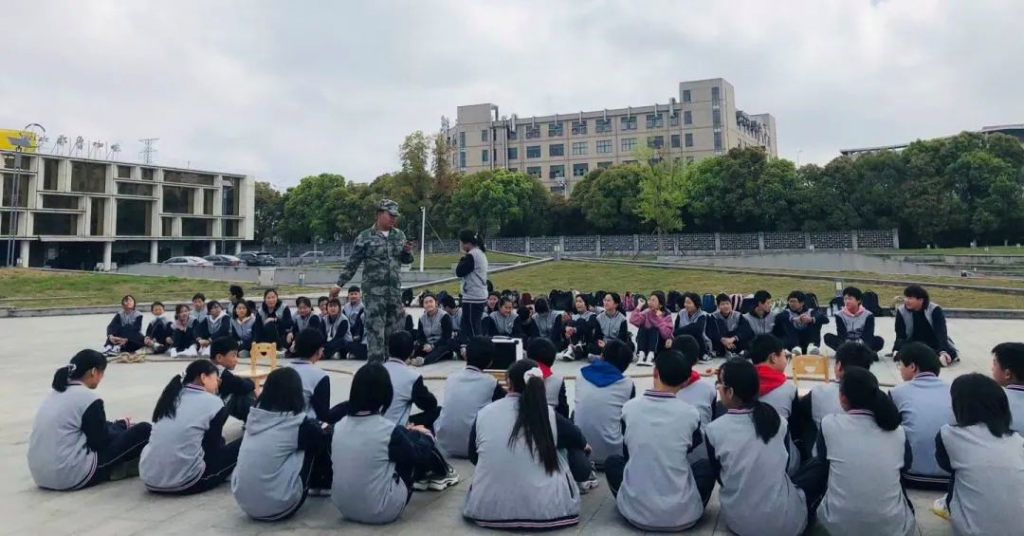 點(diǎn)燃創(chuàng)新火種——慈溪市三北初級(jí)中學(xué)研學(xué)記