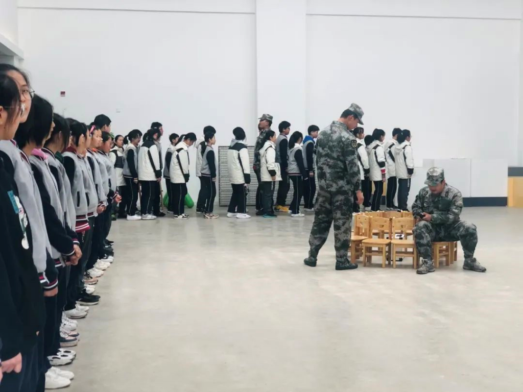 用智能筑夢(mèng)未來——逍林初級(jí)中學(xué)研學(xué)回顧
