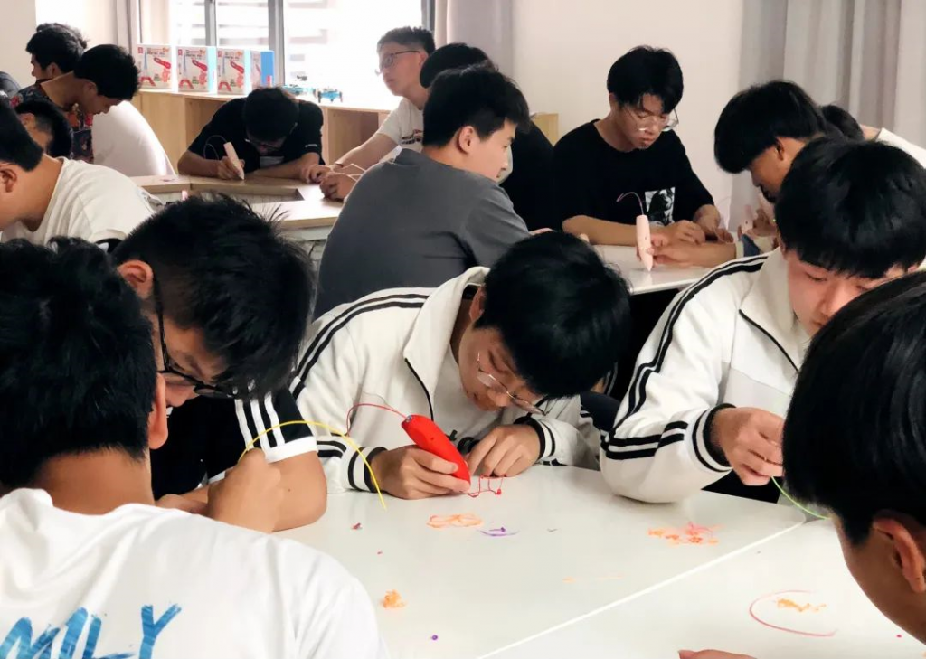 錦堂高級(jí)職業(yè)中學(xué)研學(xué)記