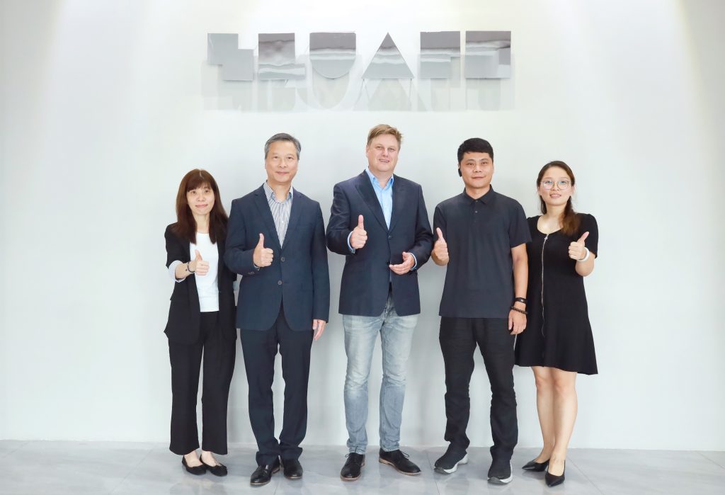 iF總裁走進設(shè)計城 與順德設(shè)計展開國際對話