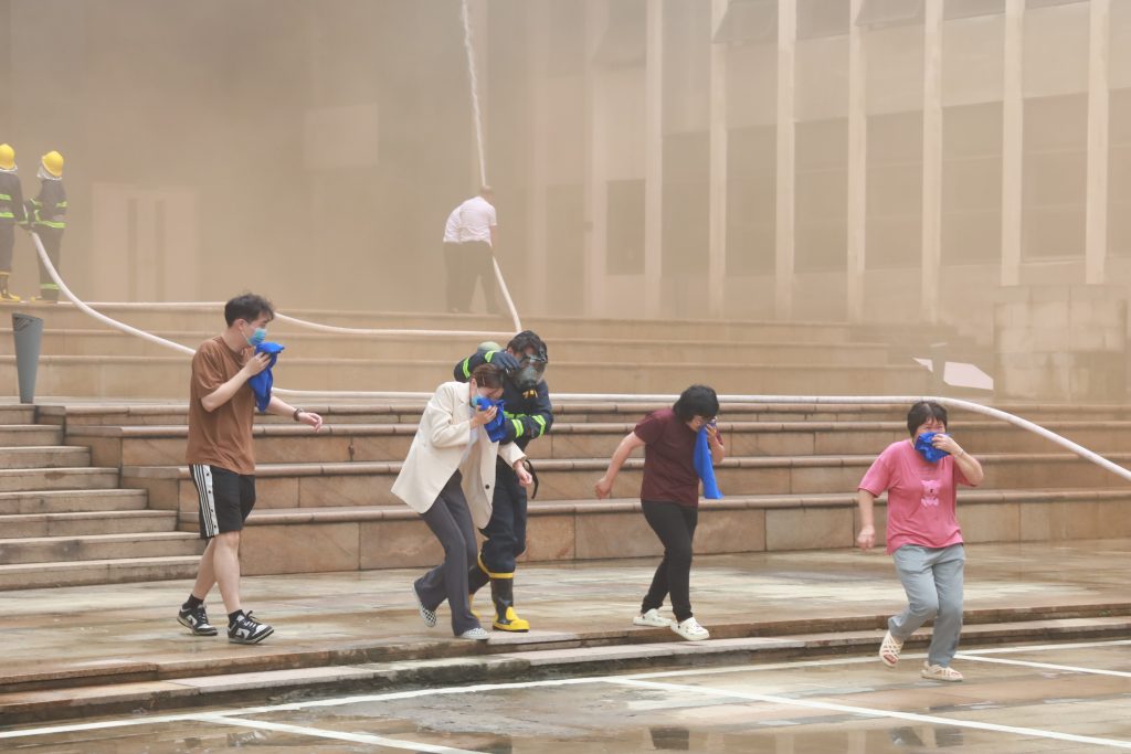 筑牢安全防線 設(shè)計(jì)城舉行消防知識(shí)培訓(xùn)和演練活動(dòng)